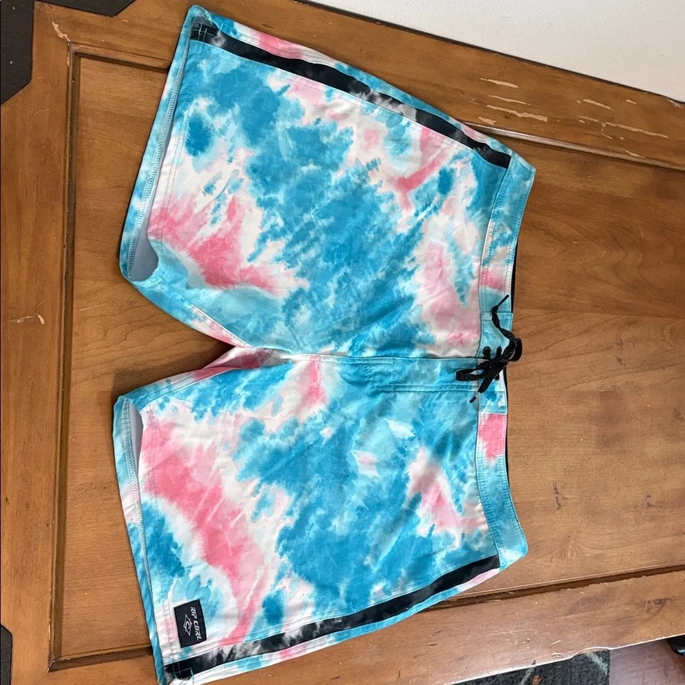 Rip Curl Mirage Blue and Pink Tie-Dye Board Shorts Size 40